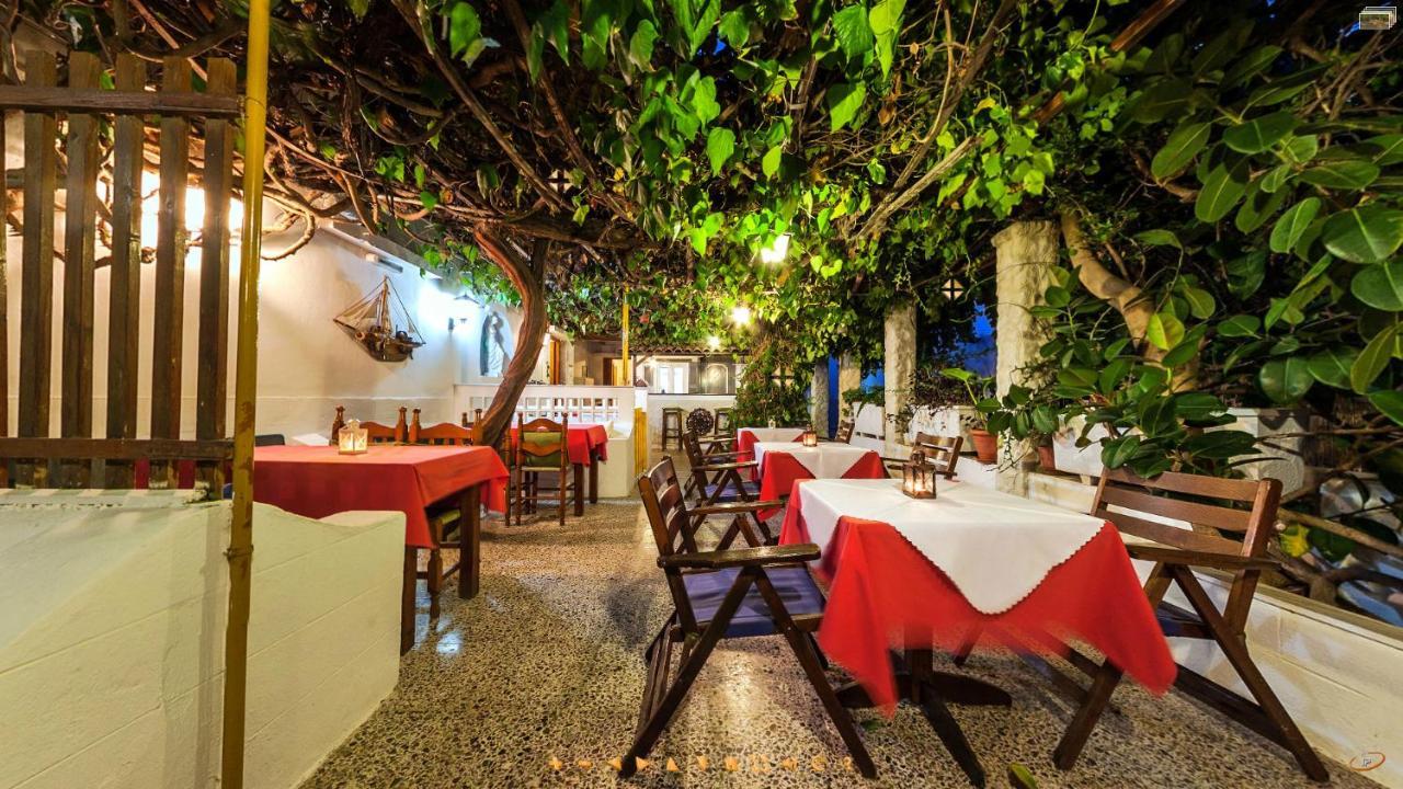 Semiramis Guesthouse Adamantas  Exterior photo
