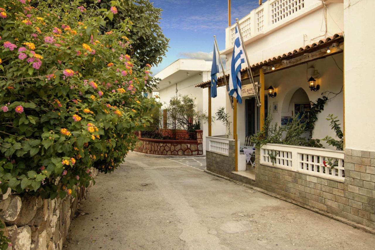 Semiramis Guesthouse Adamantas  Exterior photo