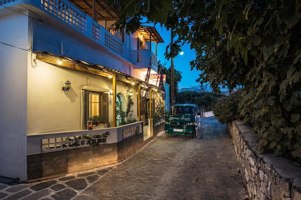 Semiramis Guesthouse Adamantas  Exterior photo