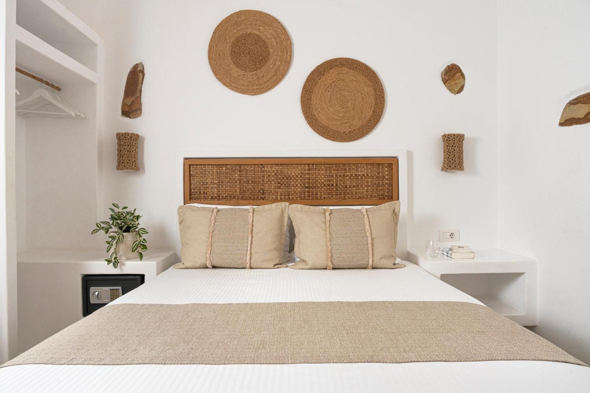 Semiramis Guesthouse Adamantas  Exterior photo